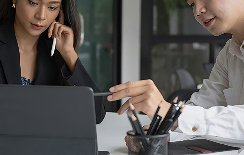 Intrepid Advises Collective Solution on Its Sale to GlowTouch, a UnifyCX Company featured image