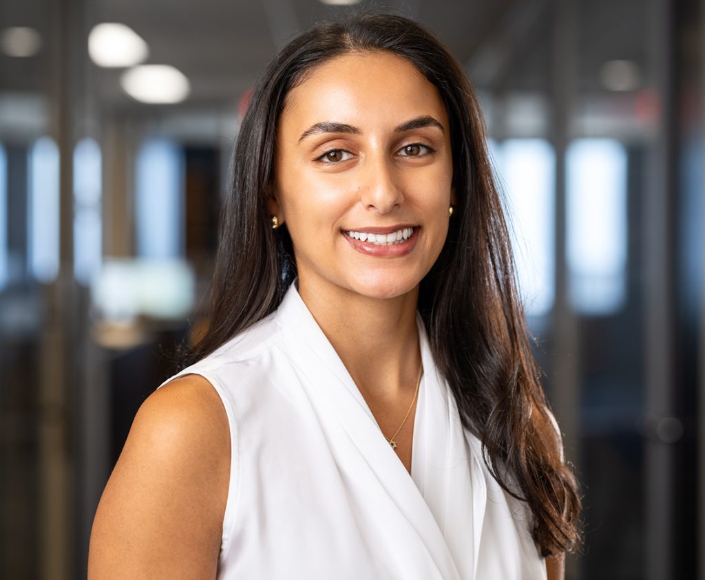 Deborah Soumekh Photo